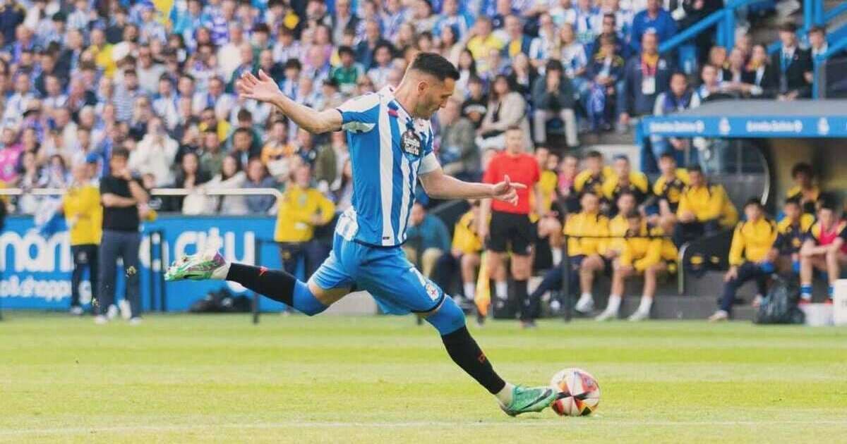 El futbolista abandonado por sus padres que ahora enfrenta una demanda para mantenerlos de por vida